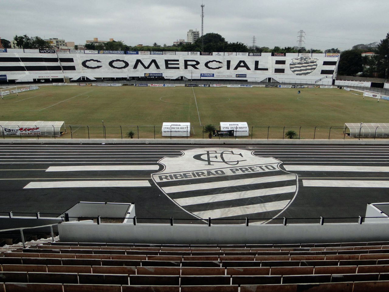 Comercial de Ribeirão Preto Prepara Anúncio de Novo Goleiro para 2025