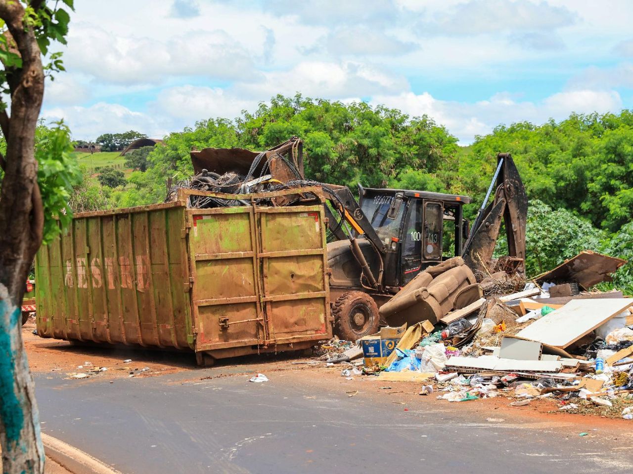 Ribeirão Preto Inicia 2025 com Operação de Limpeza Urbana