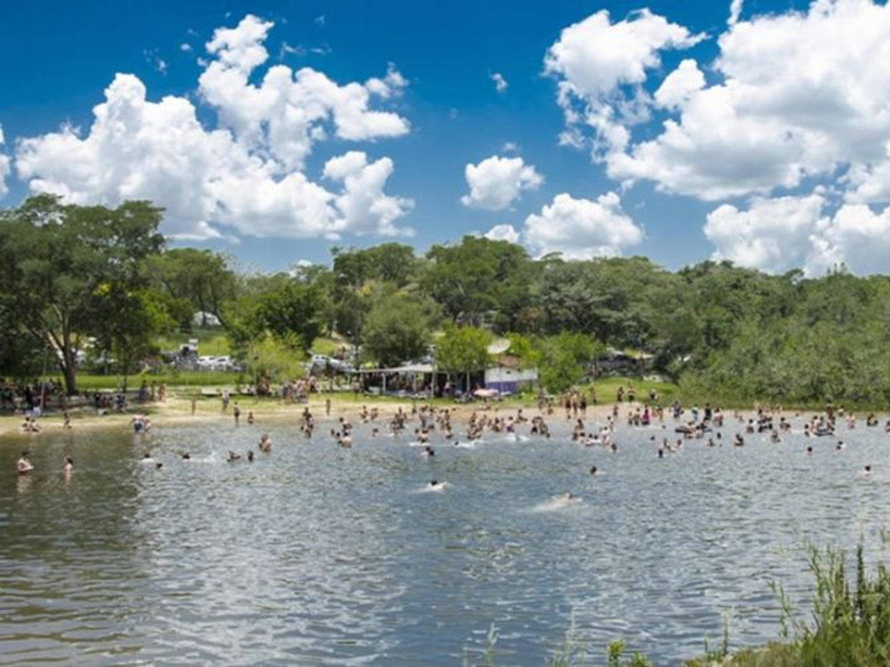 Descubra a Prainha do Tamanduá em São Simão, SP: Oásis de Ecoturismo e Natureza