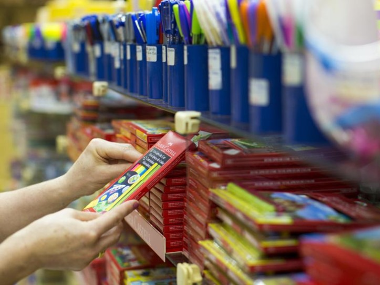 Listas de Materiais Escolares só Podem incluir Itens que Sejam de Uso Individual.